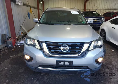 2018 Nissan Pathfinder Platinum из США, поврежденный, VIN 5N1DR2MM0JC626174